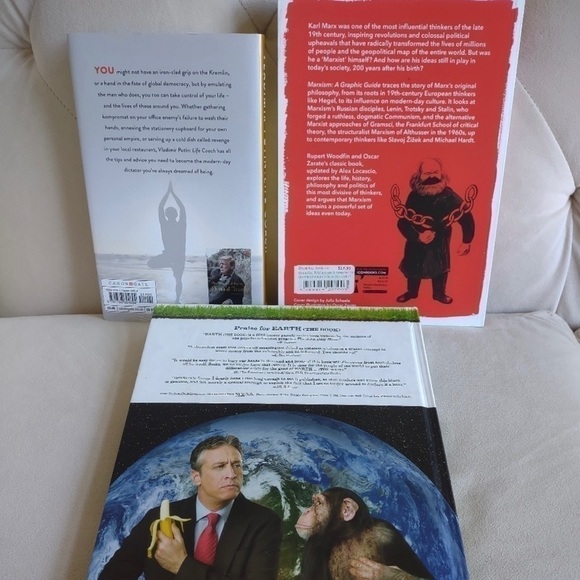 BOOK Bundle Marxism Graphic Guide Earth Daily Show - Picture 3 of 7